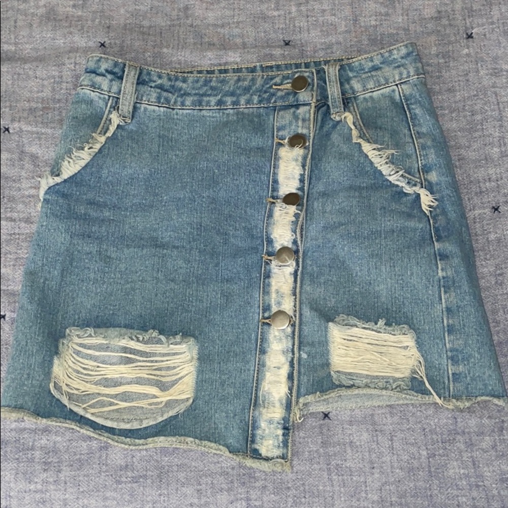 Forever 21 Jean ripped skirt